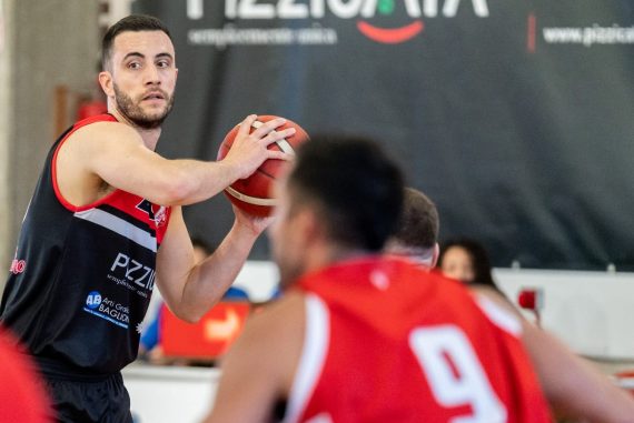 Basket Gualdo Simone De Angelis