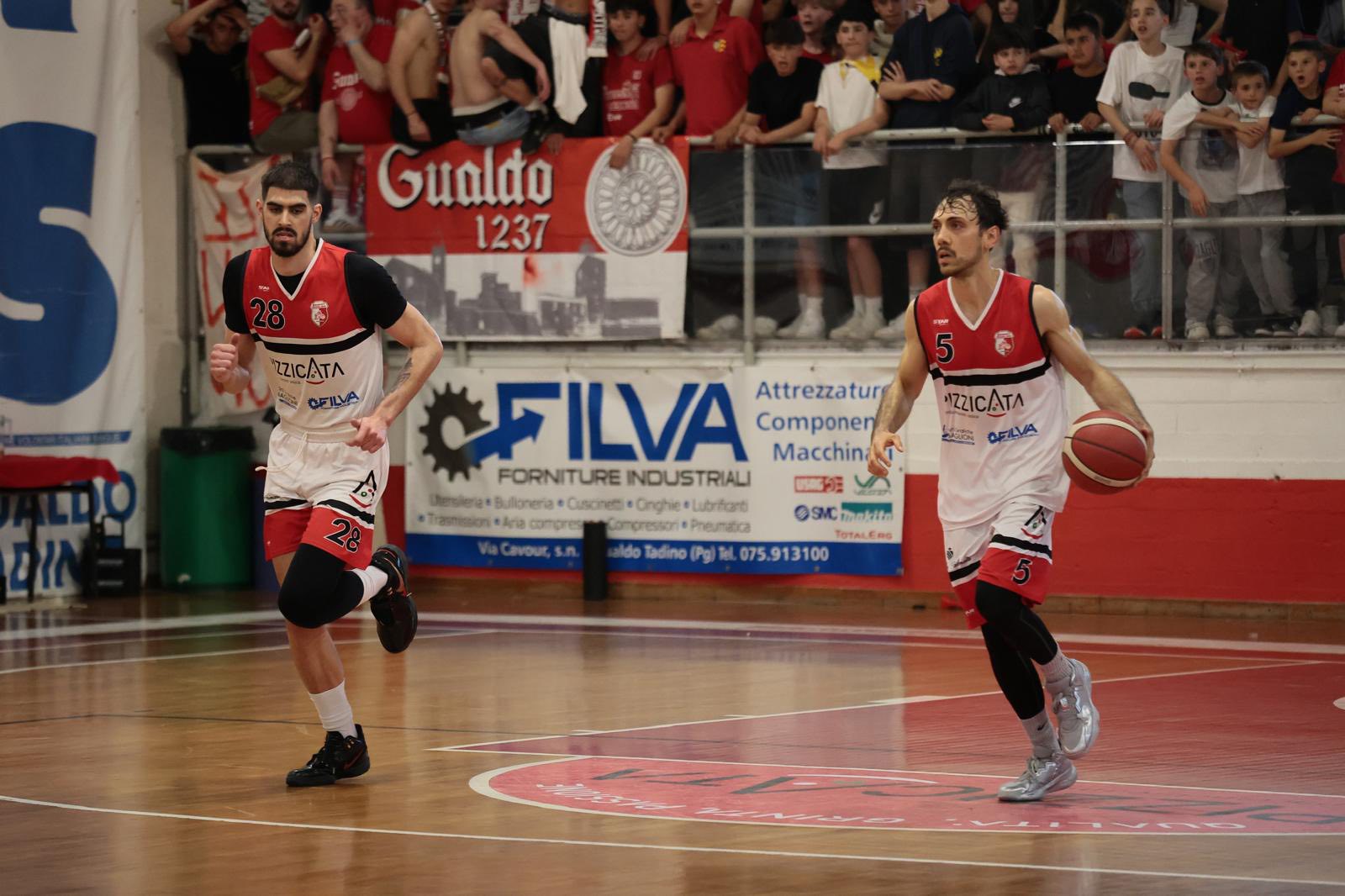 Sebastien Rinaldetti Basket Gualdo, il playout salvezza sarà contro l'Olimpia Legnaia Firenze