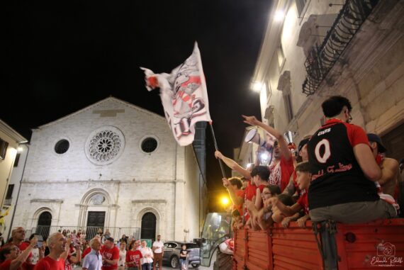 Pizzicata Basket Gualdo Promozione B2 e Festa in Piazza Martiri