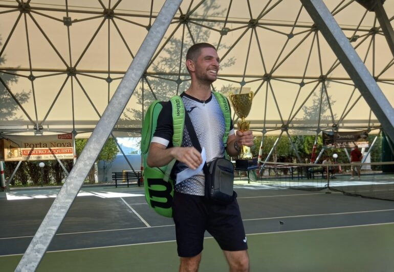 Edoardo Petrini vincitore torneo tennis IV Categoria